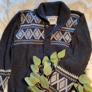 Urban Pipeline Young Men’s Shawl Neck Buttondown